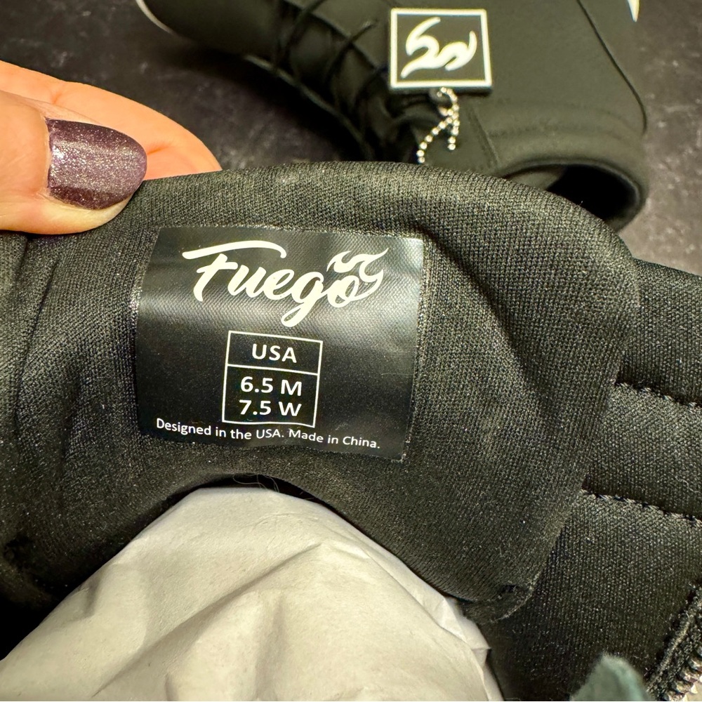 Fuego Dance Hidden Wedge Sneaker - Picture 8 of 14